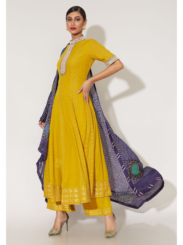 Yellow Cotton Salwar Suit paired with Blue Bandhani Dupatta